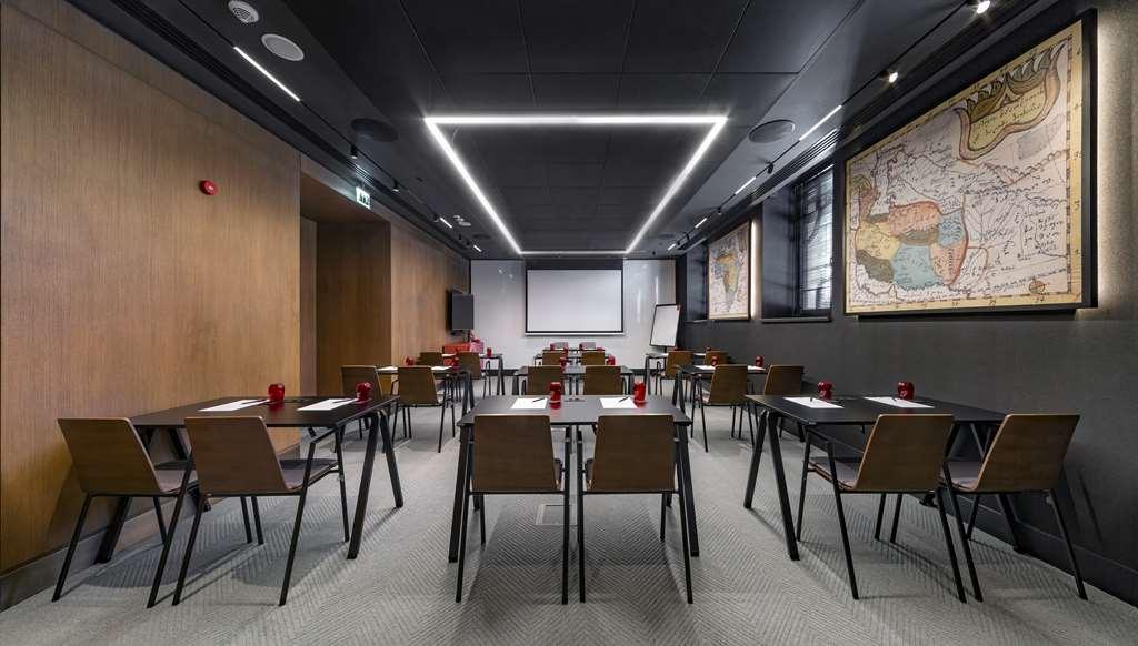 فندق Radisson Red تبليسي المرافق الصورة