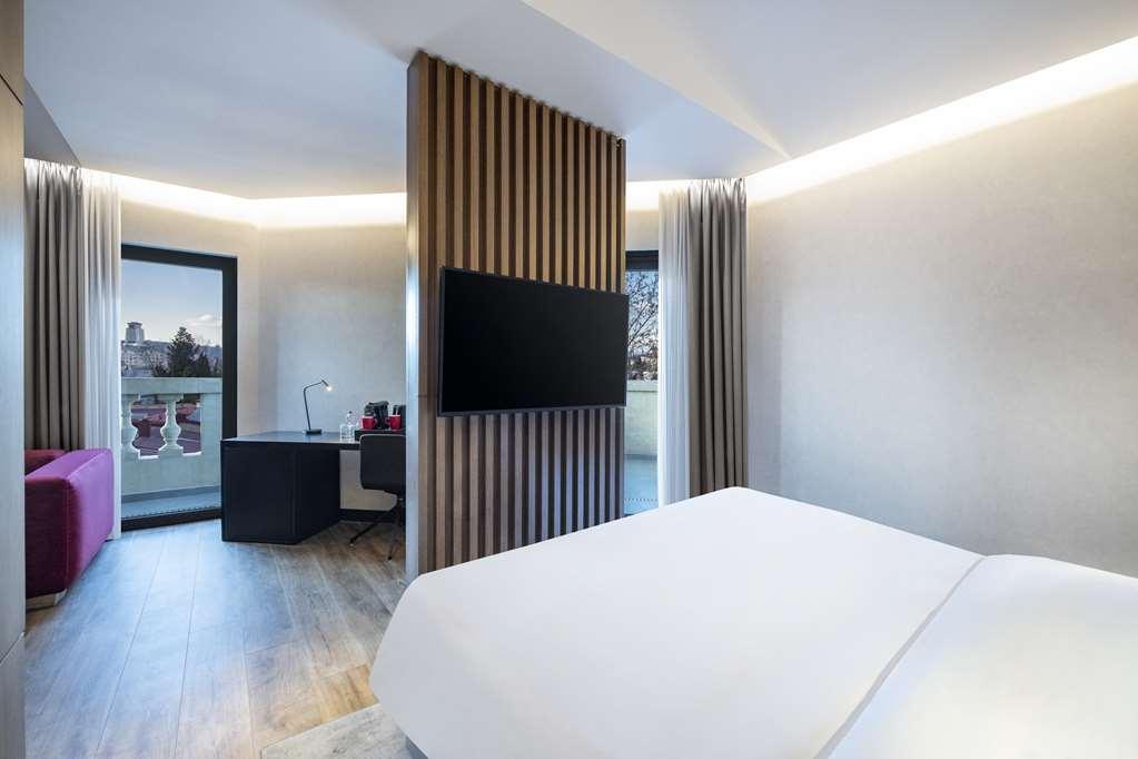 فندق Radisson Red تبليسي الغرفة الصورة
