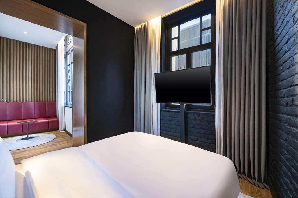 فندق Radisson Red تبليسي الغرفة الصورة